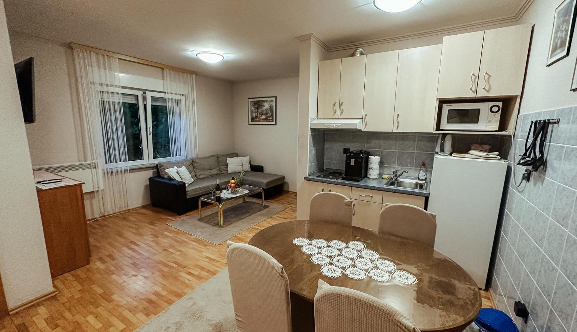 Apartmani Jelena Opatija Bagian luar foto