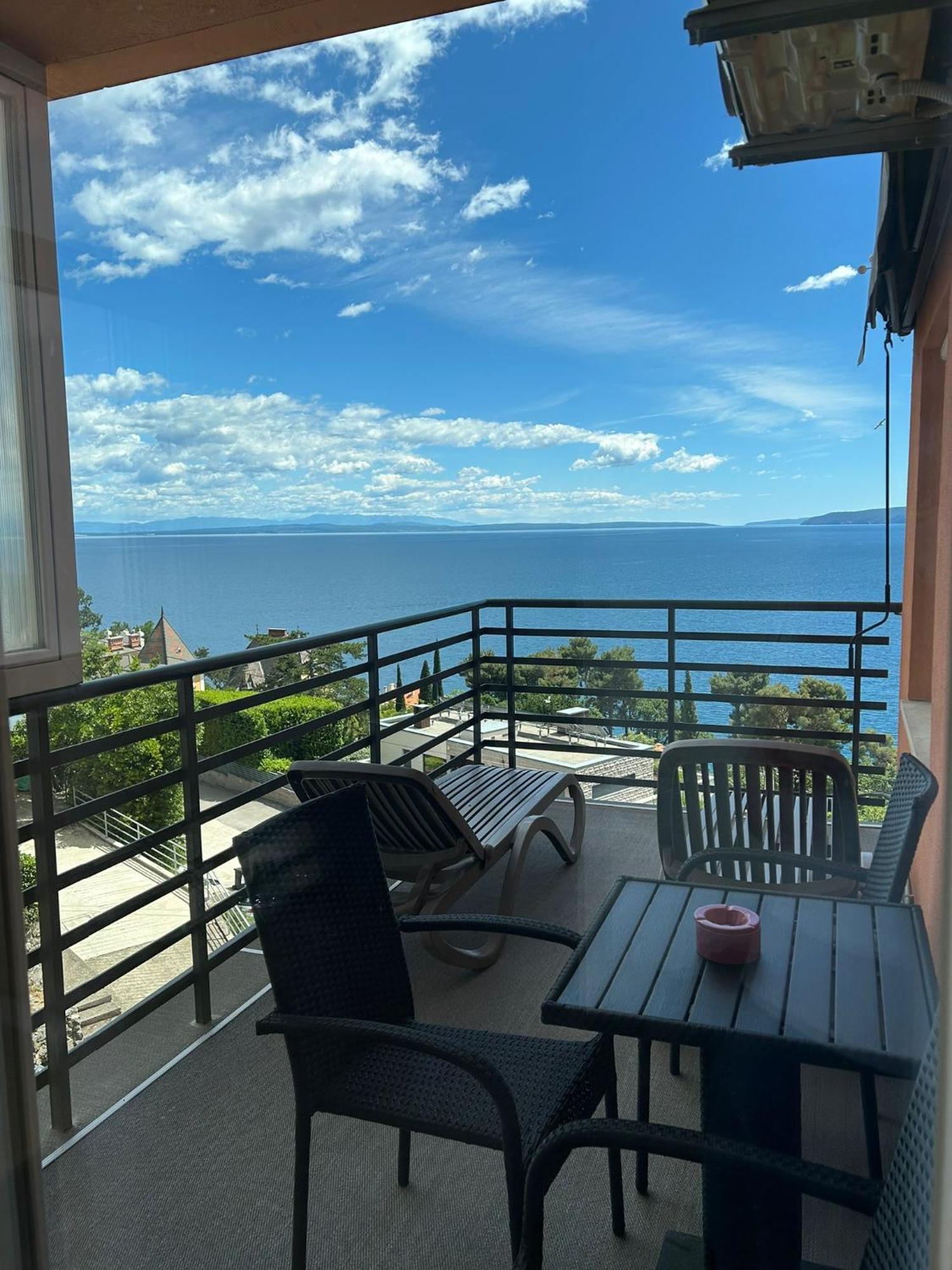 Apartmani Jelena Opatija Bagian luar foto